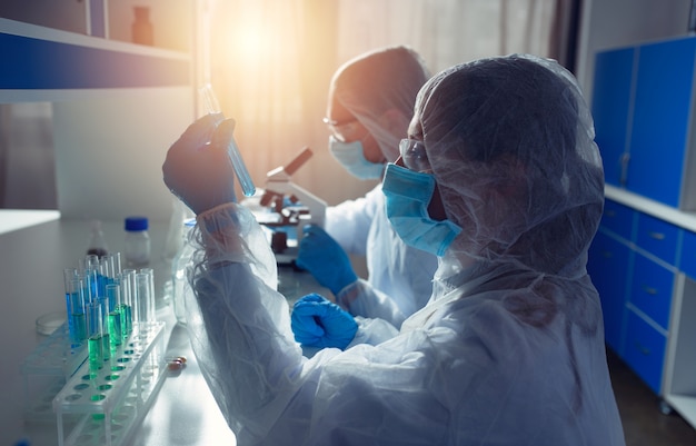 produtos químicos e farmacêuticos